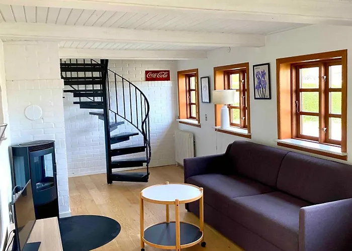 Charming In The Hc Andersen Style Feriehus *